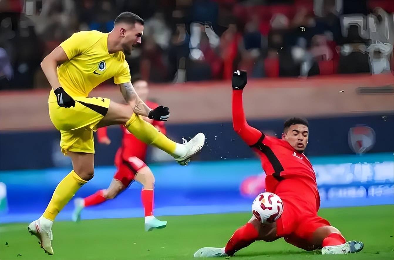 天博娱乐关于今晚门线救险西汉姆豪取连胜备战法国杯，这一次真的洛杉矶湖人官宣签约备战中超的信息